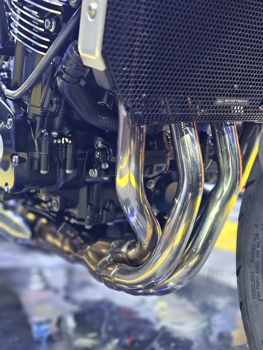 가와사키 Z 900 RS 12