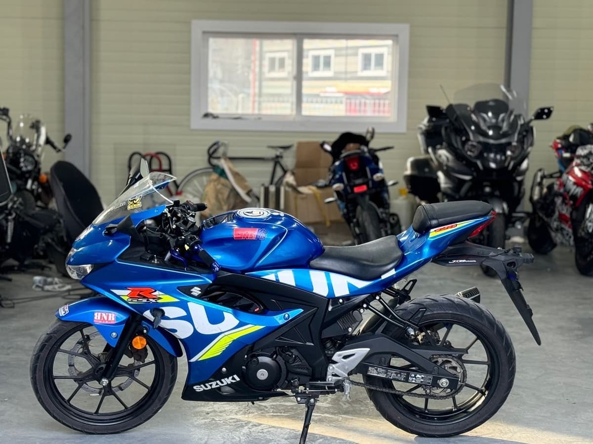 스즈키 GSX R 125 ABS 4