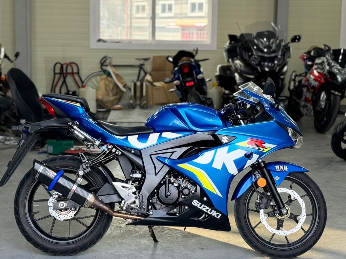 스즈키 GSX R 125 ABS 1
