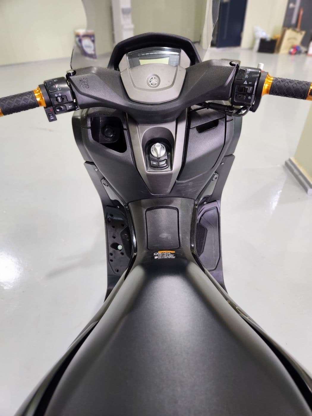 야마하 NMAX 125 9