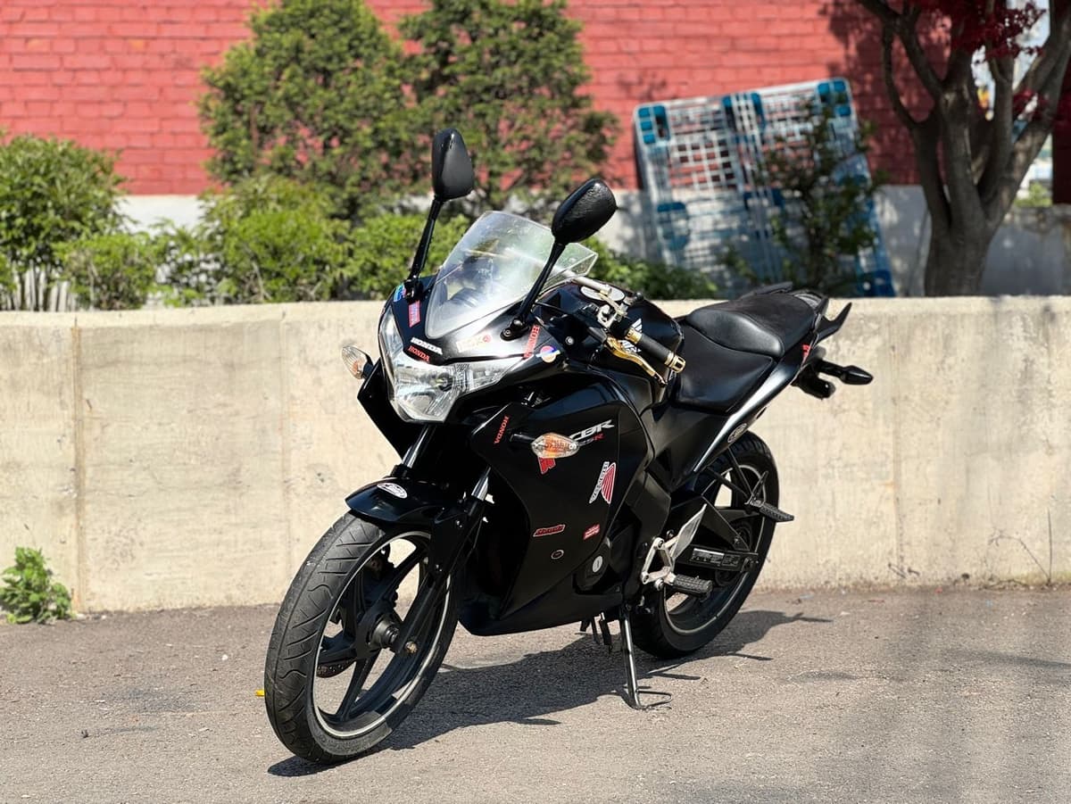 혼다 CBR 125 R 7