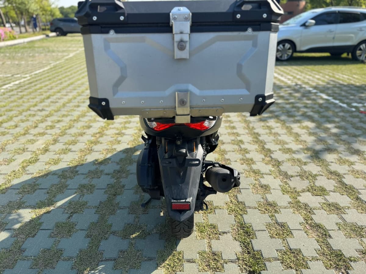 야마하 NMAX 125 7