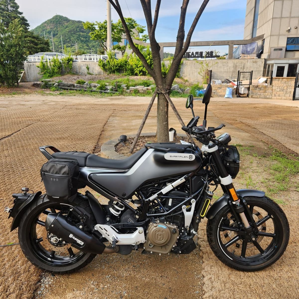 허스크바나 스바르트필렌 250 2