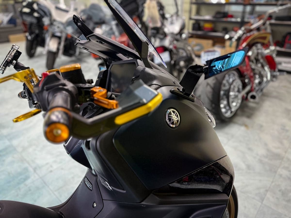 야마하 TMAX 560 16