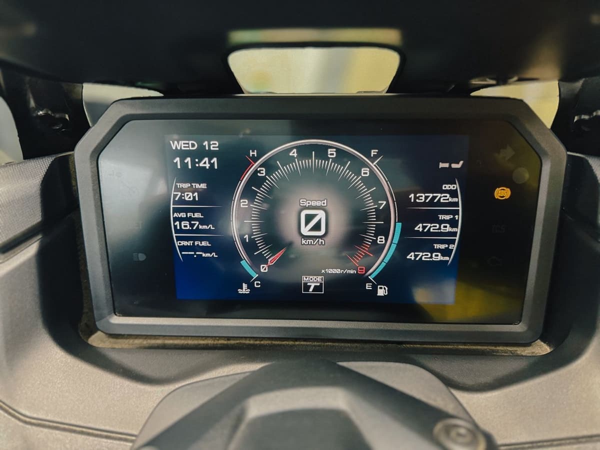 야마하 TMAX 560 21