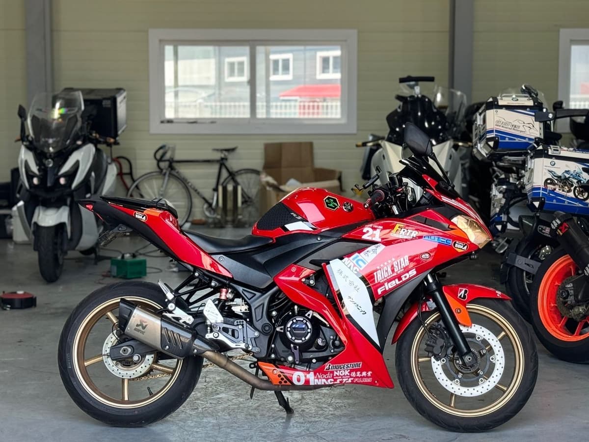 야마하 YZF R3 1