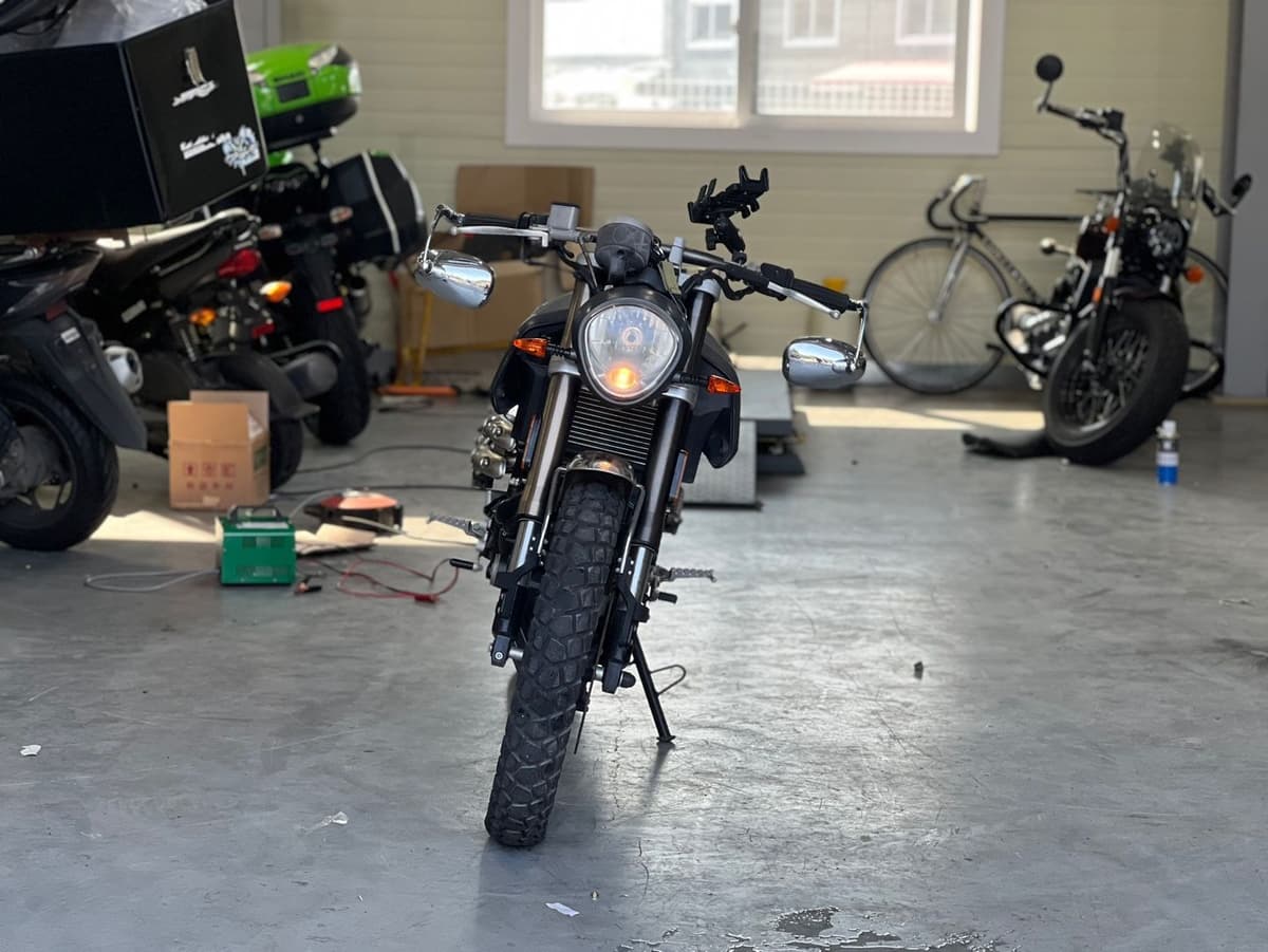 몬디알 힙스터 125 8