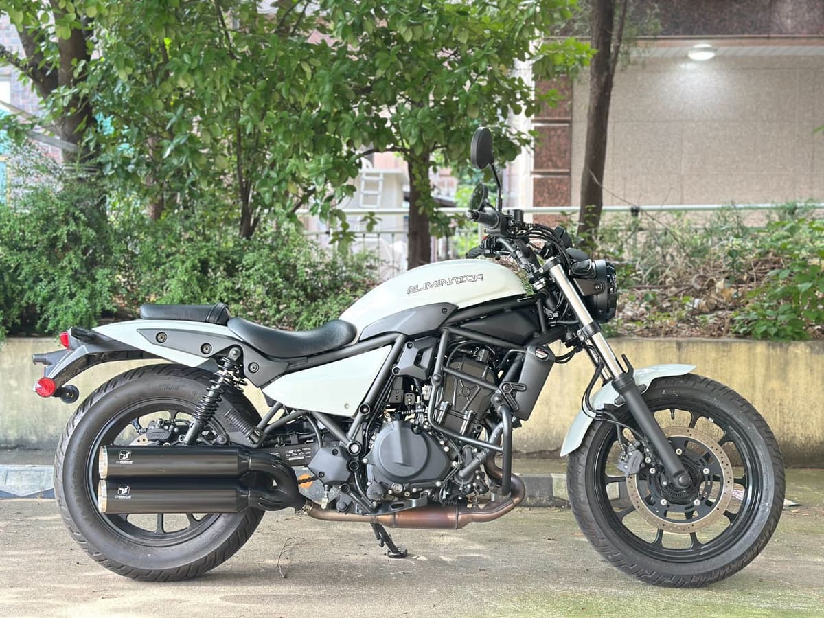 가와사키 ZL 1000 엘리미네이터 4