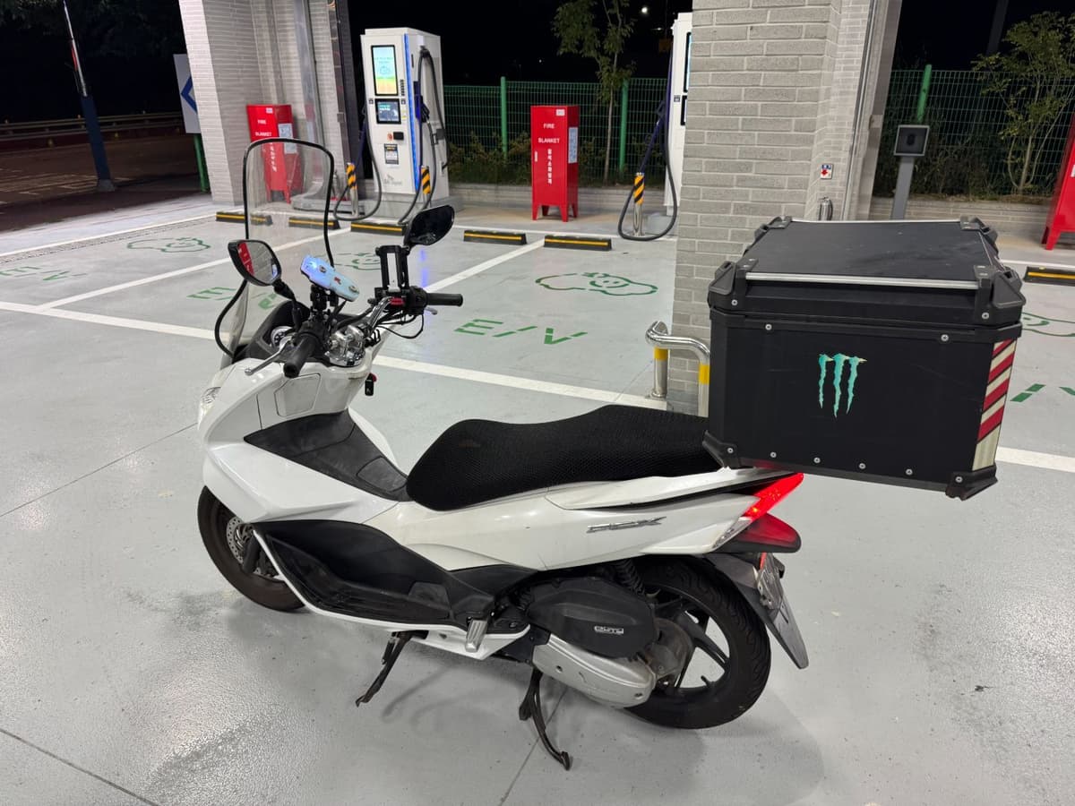 혼다 PCX 125 8