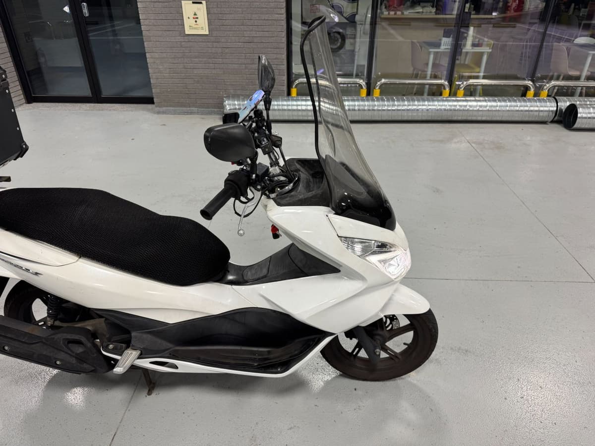혼다 PCX 125 11