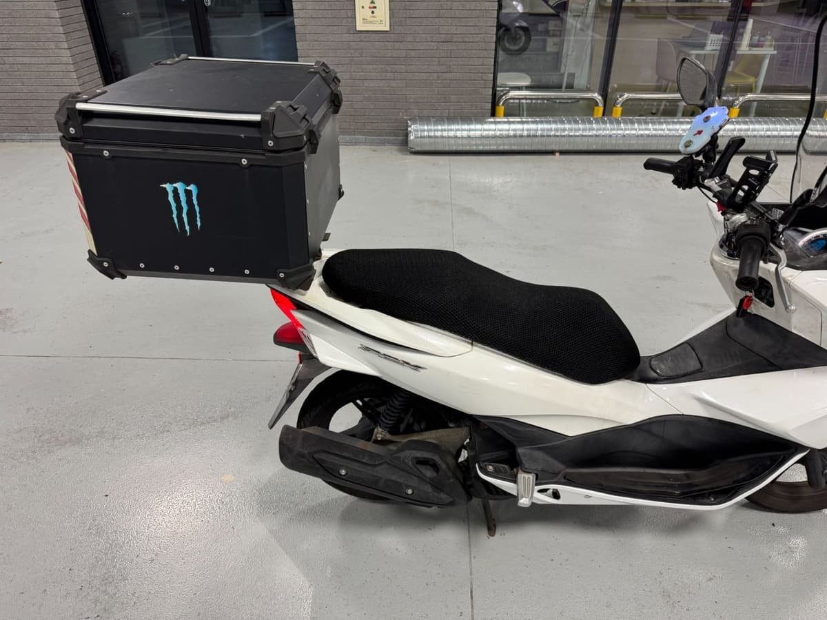 혼다 PCX 125 12