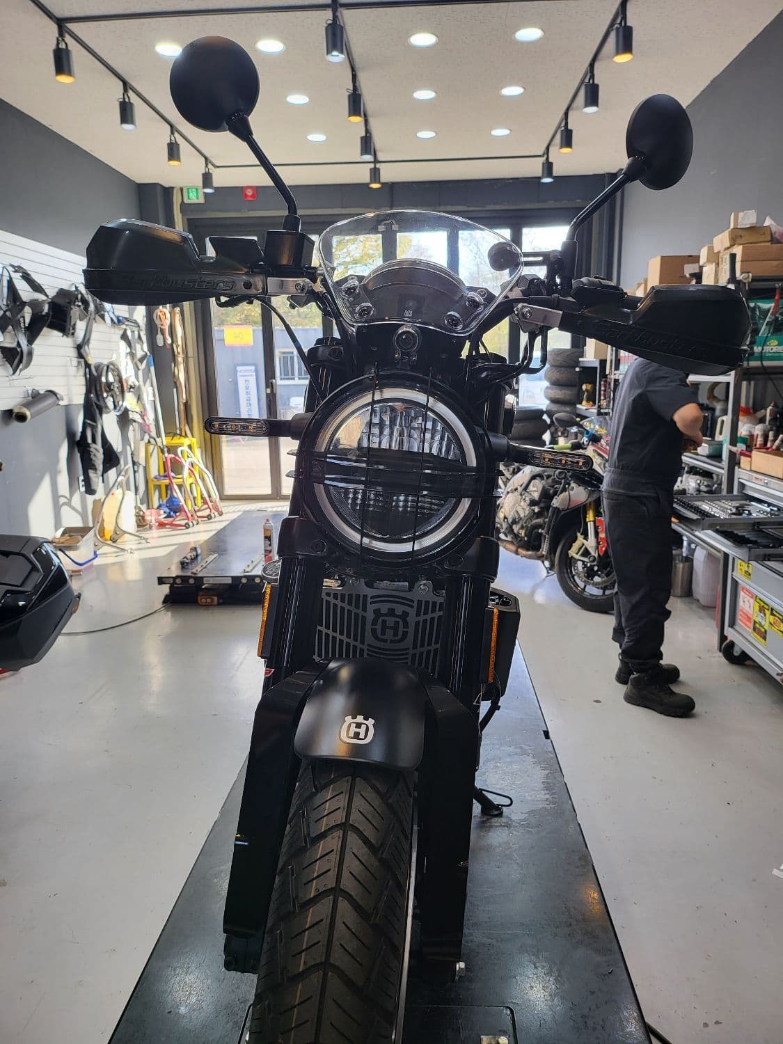 허스크바나 스바르트필렌 250 5