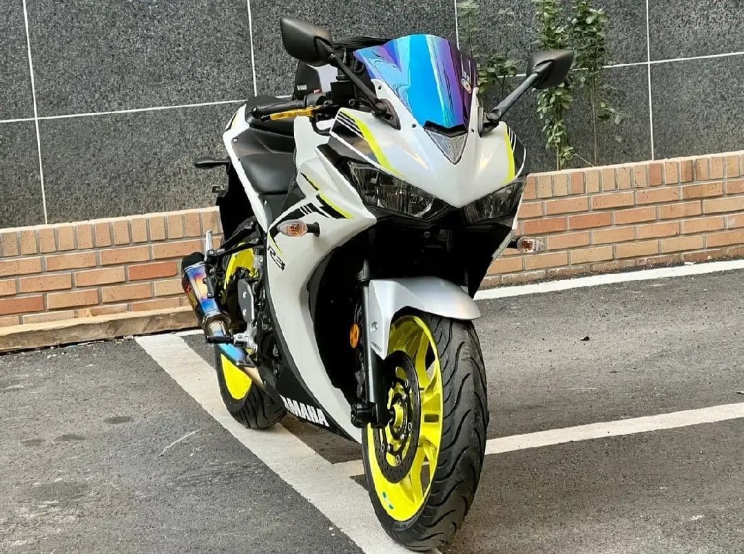 야마하 YZF R3 1