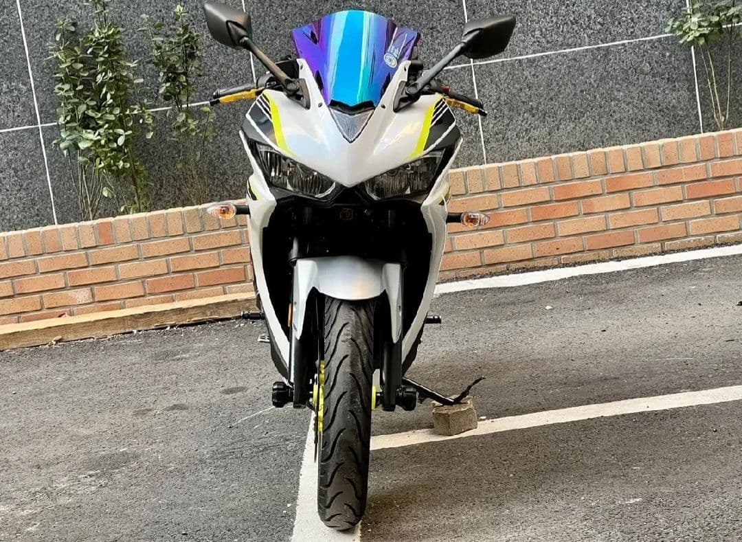야마하 YZF R3 2
