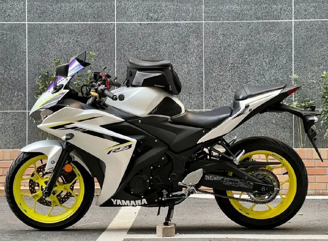 야마하 YZF R3 4