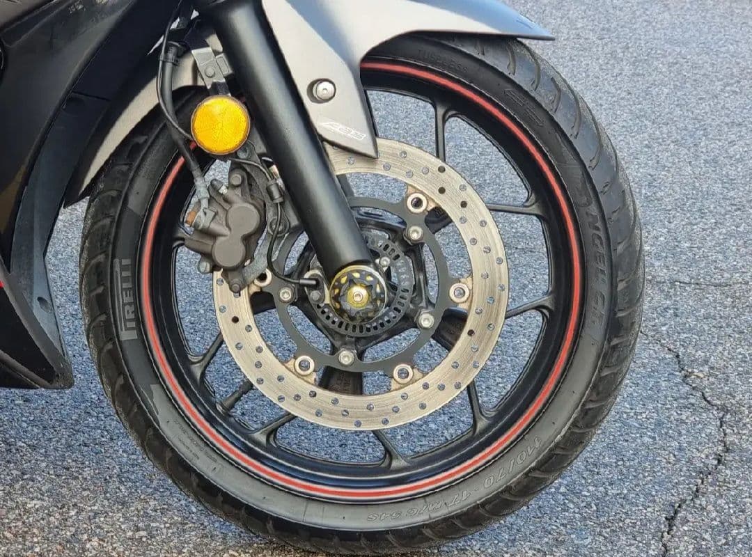 야마하 YZF R3 more