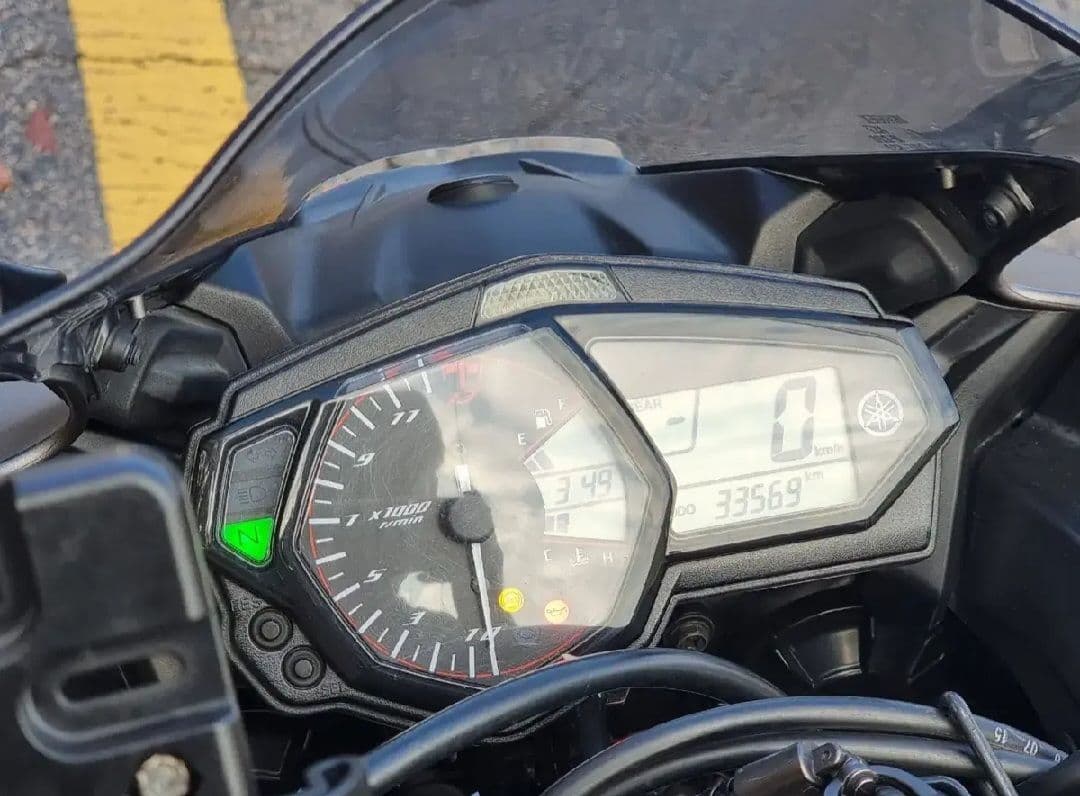 야마하 YZF R3 10