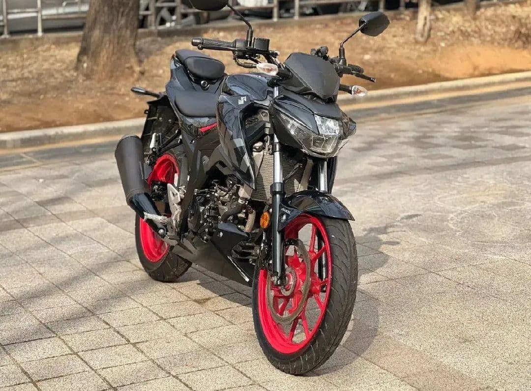 스즈키 GSX S 125 1