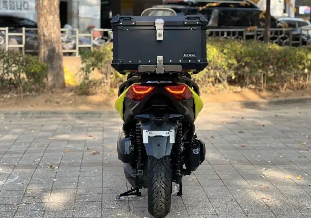 야마하 XMAX 300 ABS 4