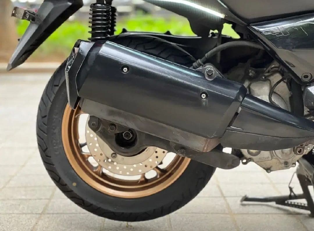 야마하 XMAX 300 ABS 7