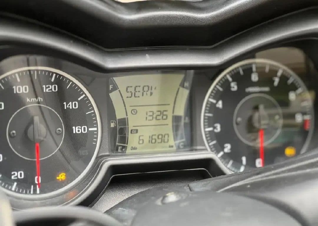 야마하 XMAX 300 ABS 10