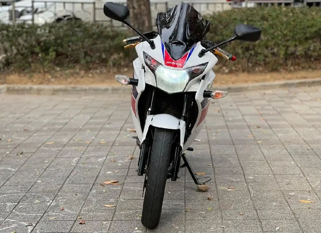 혼다 CBR 125 R 2