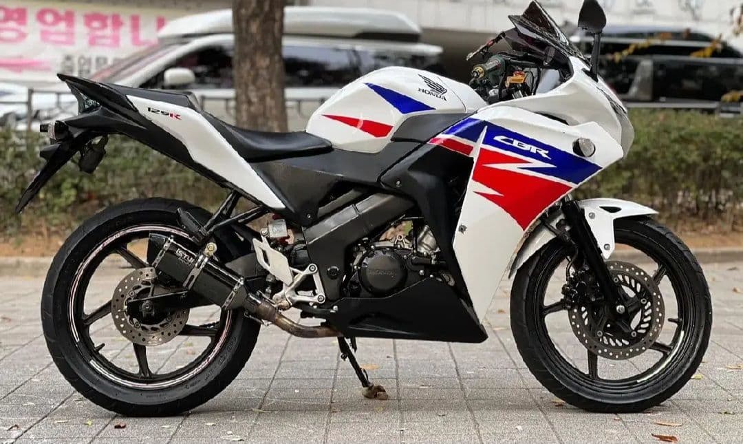 혼다 CBR 125 R 5
