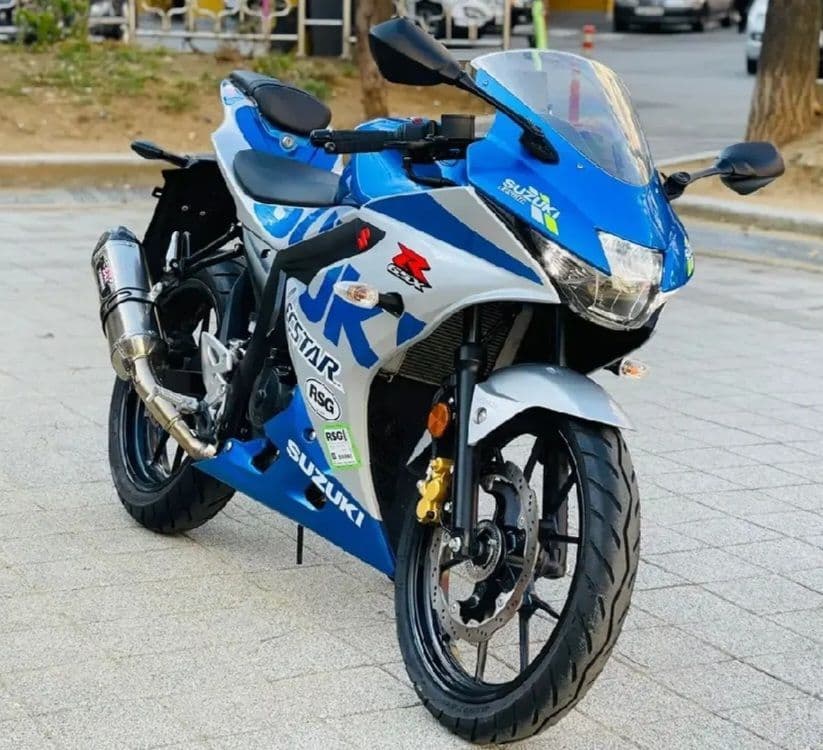 스즈키 GSX R 125 ABS 1