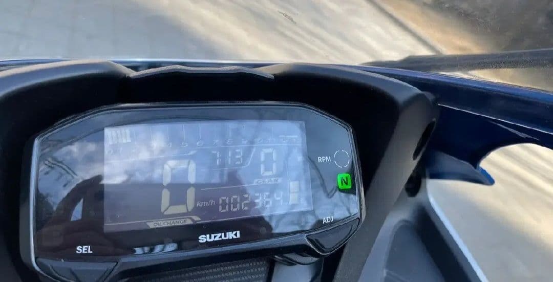 스즈키 GSX R 125 ABS 10