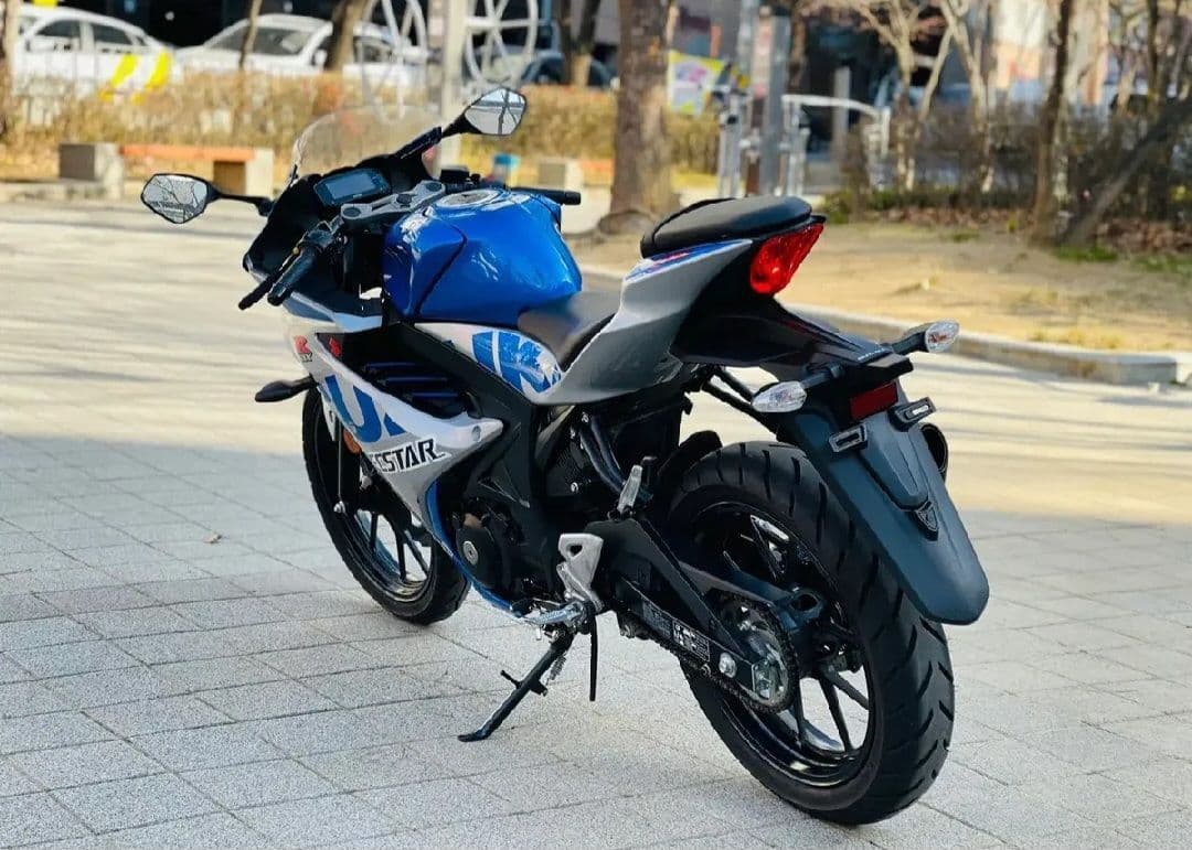 스즈키 GSX R 125 ABS more