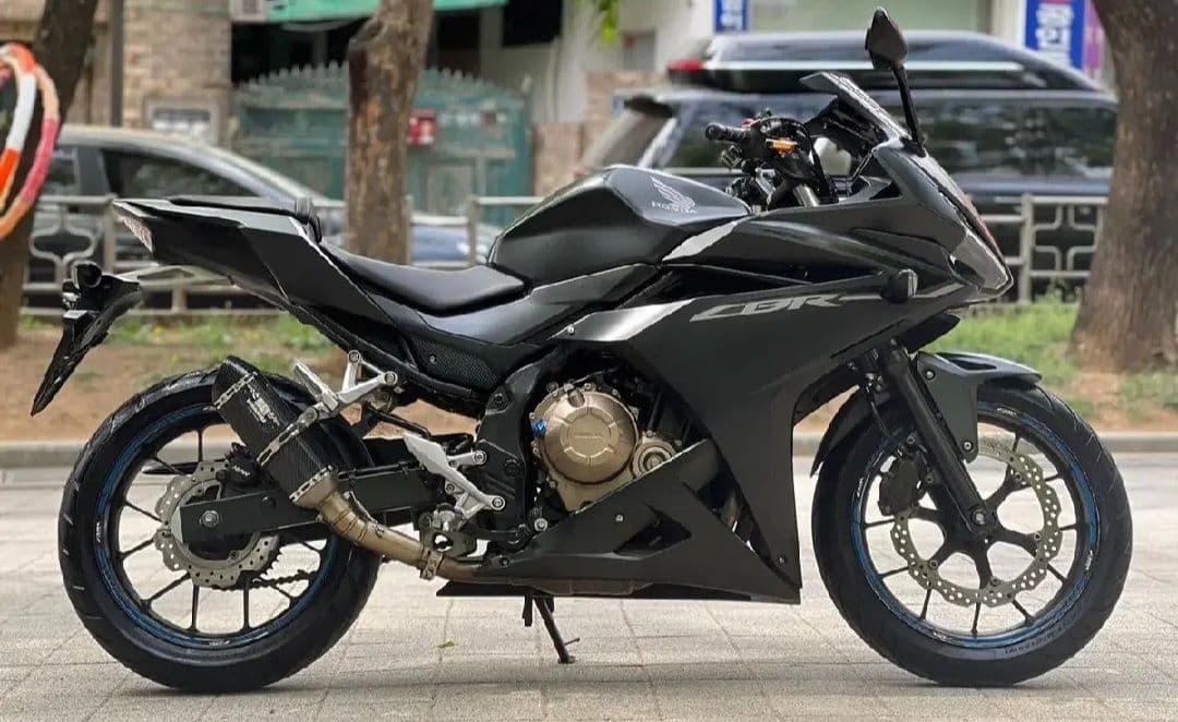 혼다 CBR 500 R 4