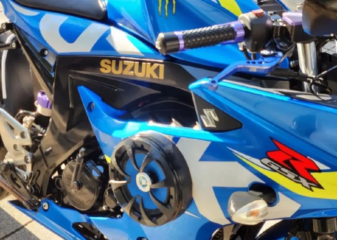 스즈키 GSX R 125 ABS 8