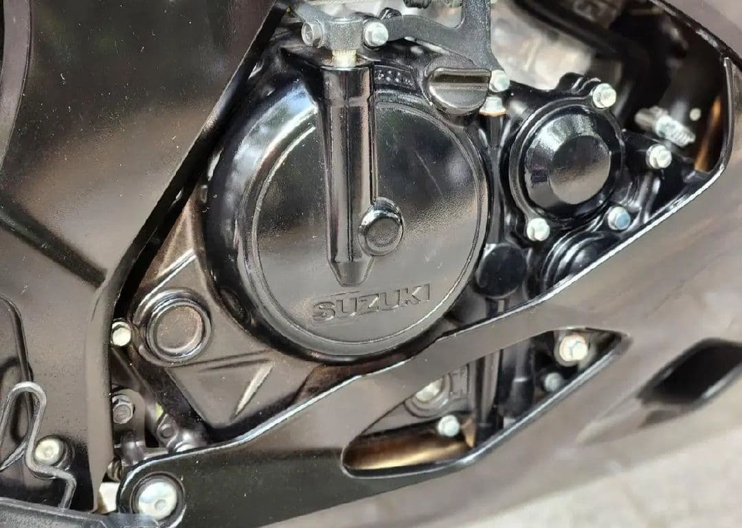 스즈키 GSX R 125 ABS 9