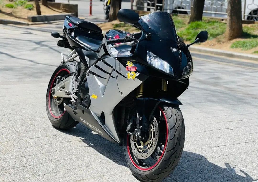 혼다 CBR 600 RR 1