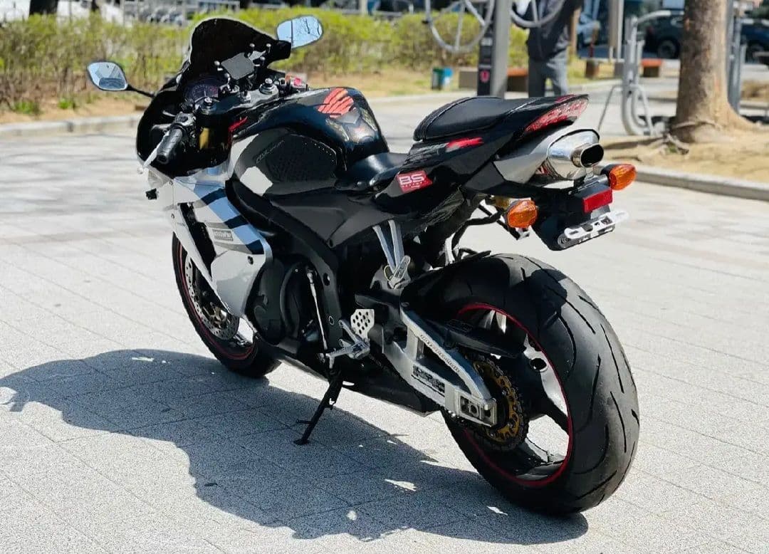 혼다 CBR 600 RR 5