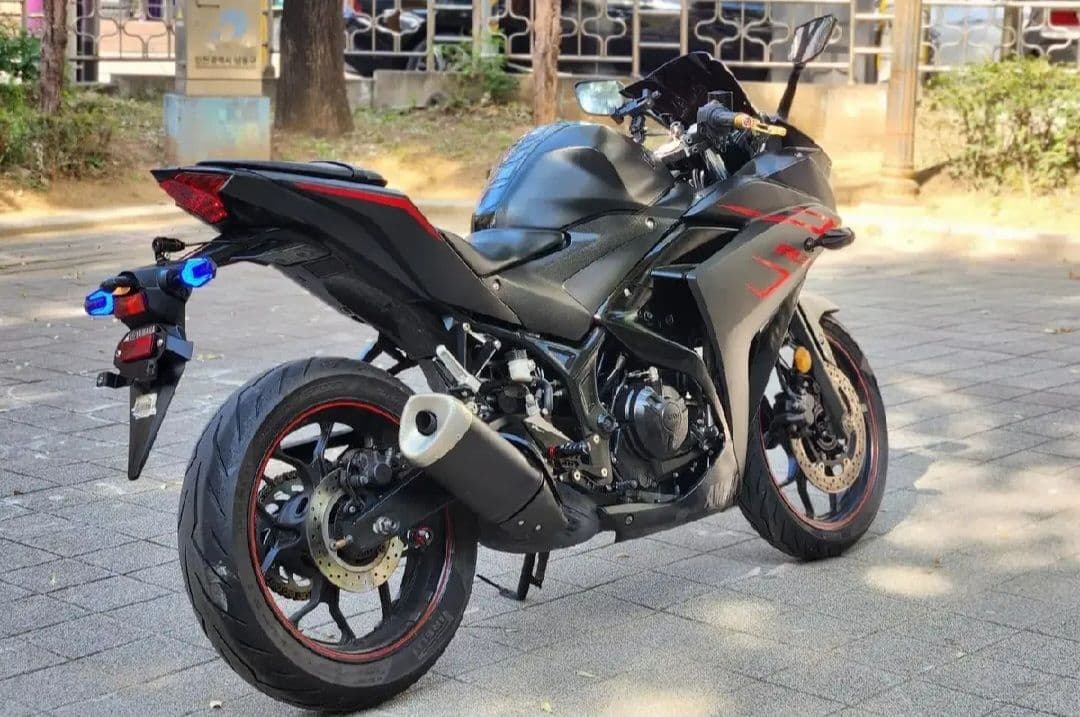 야마하 YZF R3 5