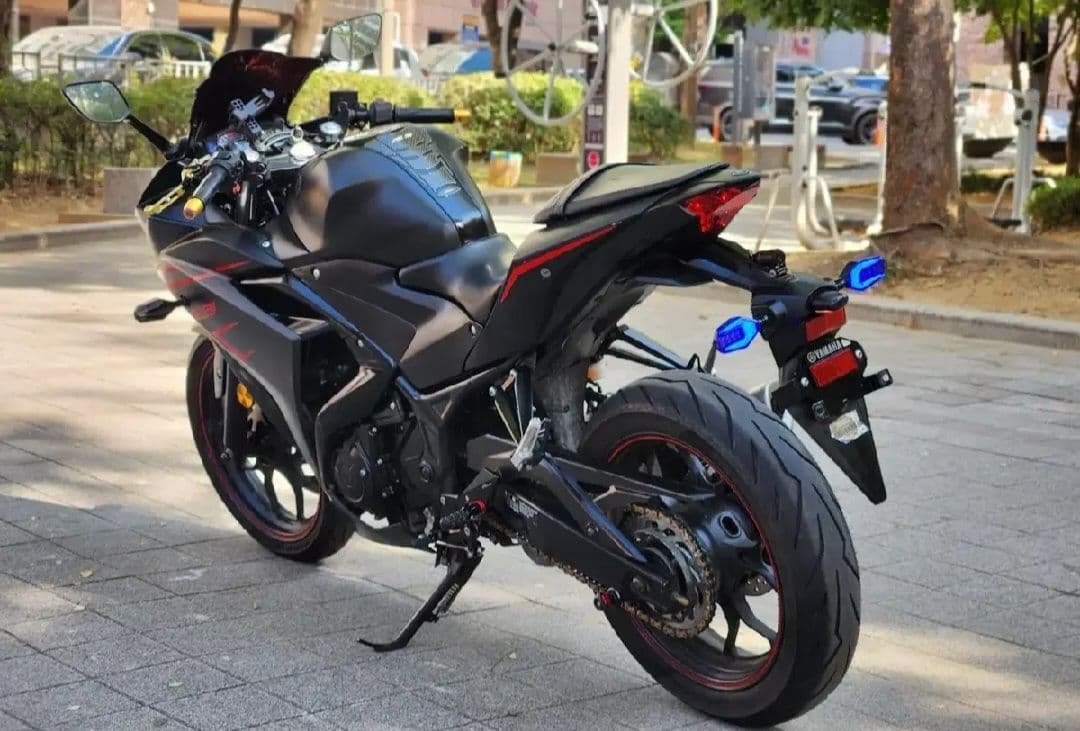 야마하 YZF R3 4
