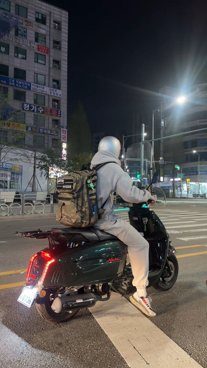 빅토리아 니키 125 more