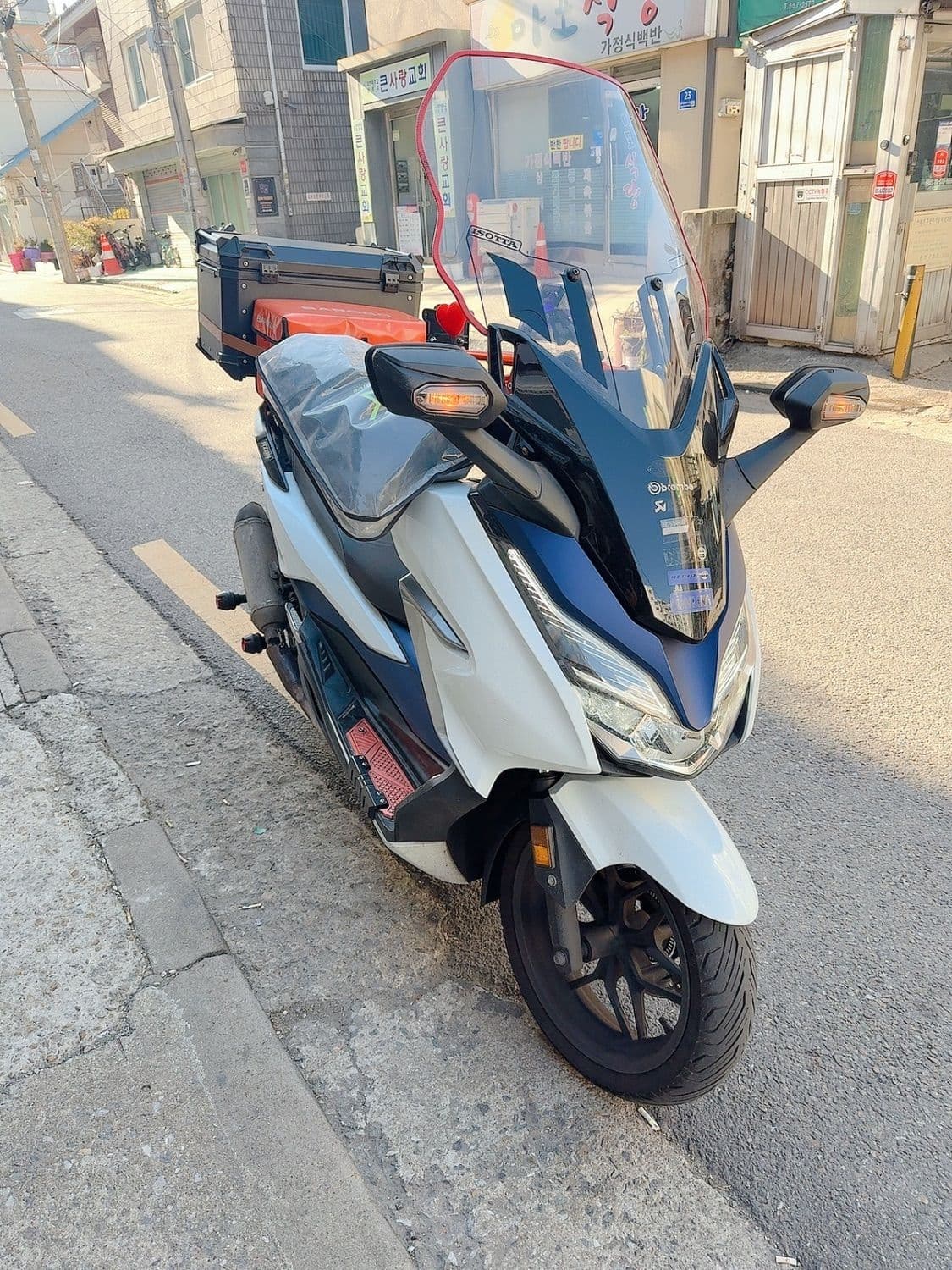 혼다 올 뉴 포르자 300 1