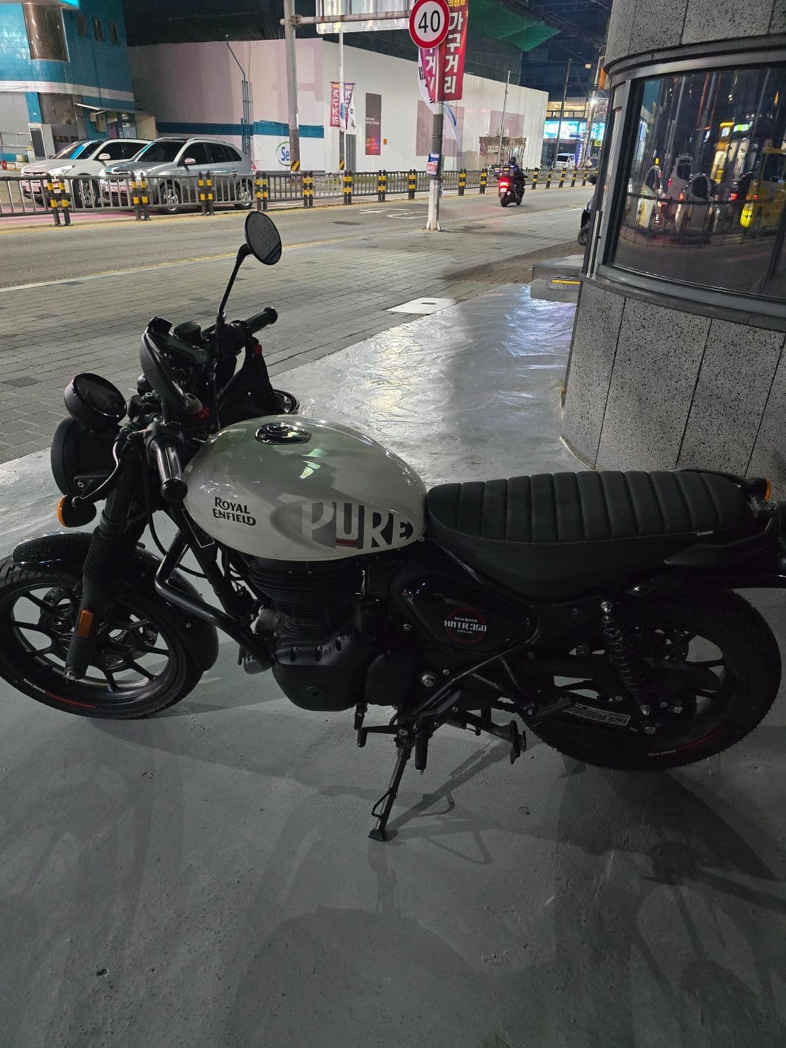 로얄엔필드 헌터 350 2