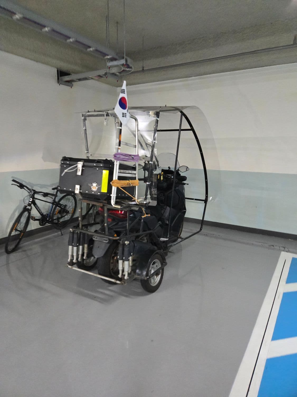 야마하 XMAX 300 ABS 2