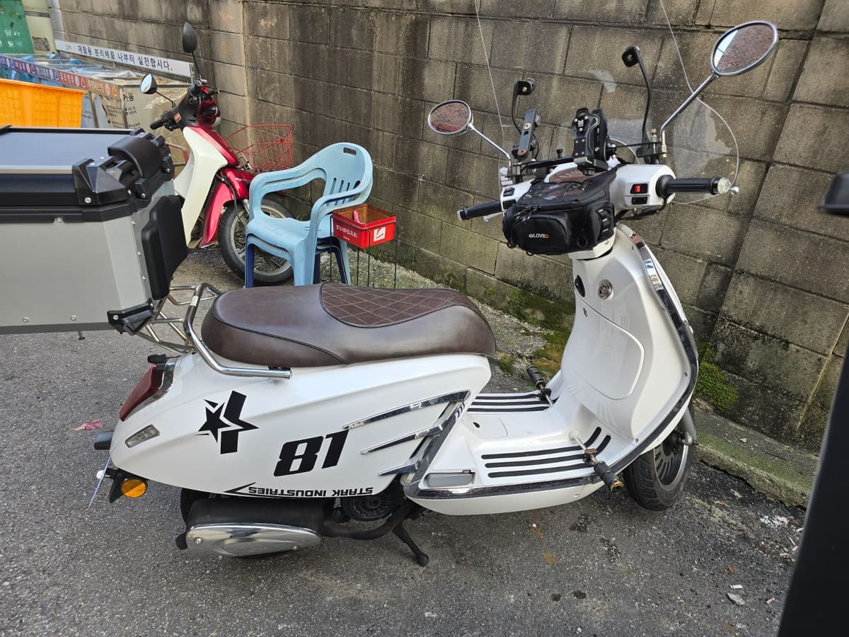 착한스쿠터 야르스 125 럭셔리 2 4