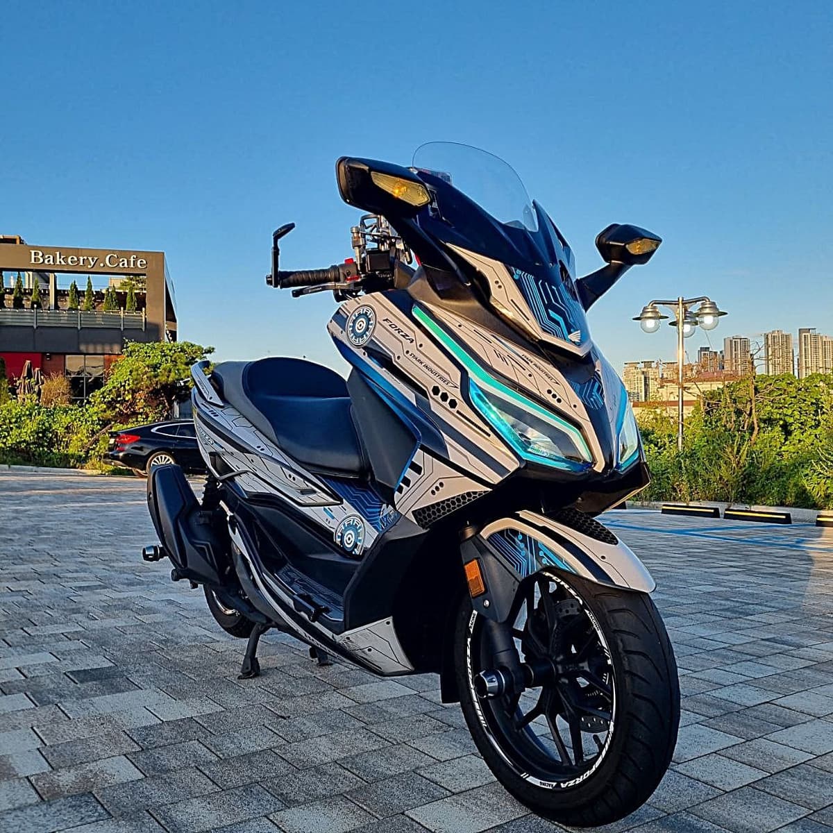 혼다 포르자 350 2