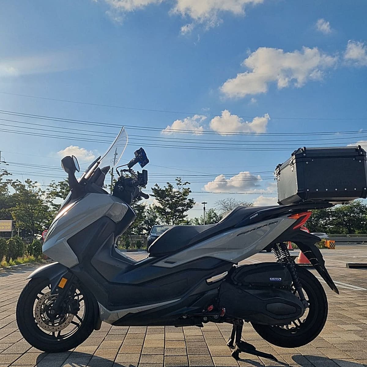 혼다 포르자 350 4