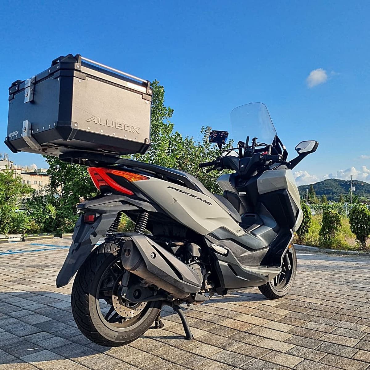 혼다 포르자 350 more