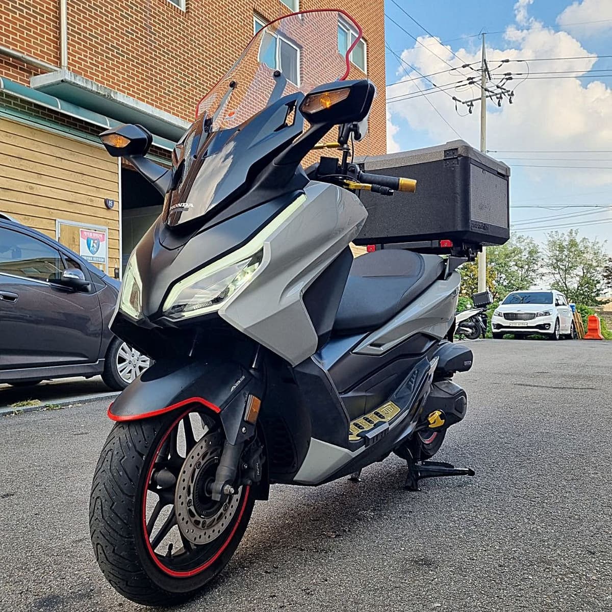 혼다 포르자 350 3