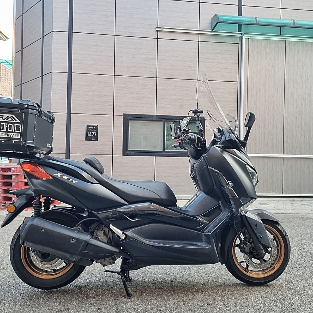 야마하 XMAX 300 ABS 5