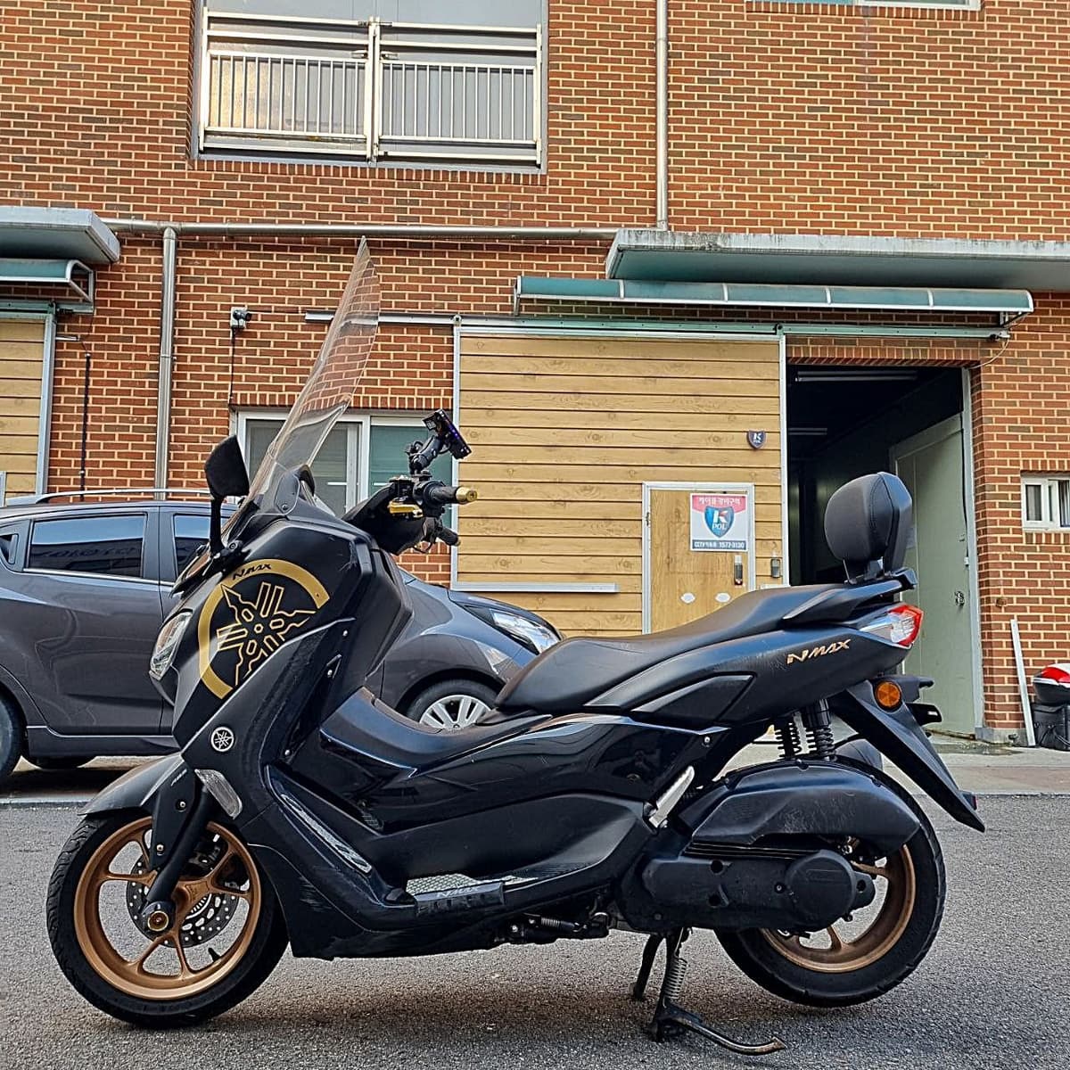 야마하 NMAX 125 4