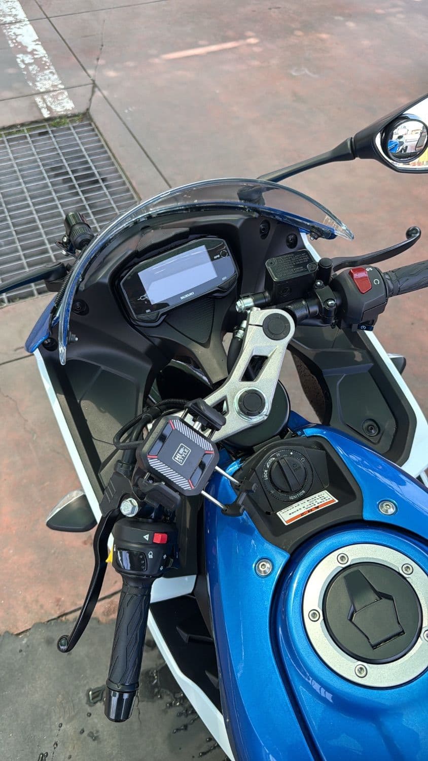 스즈키 GSX R 125 ABS 11