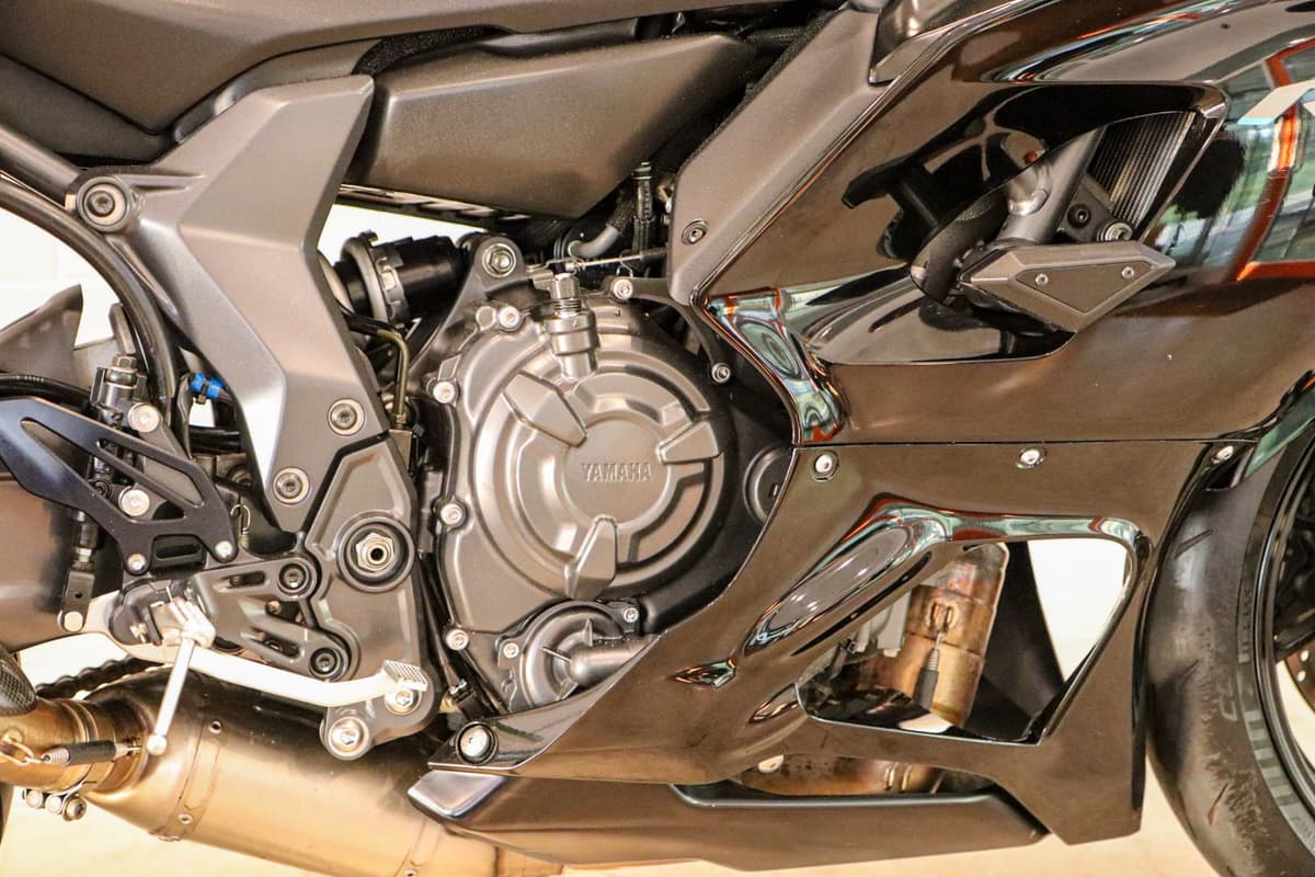 야마하 YZF R7 12
